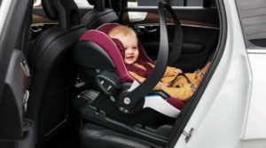 4 Ways To Ensure Safety Of Your Child In Car